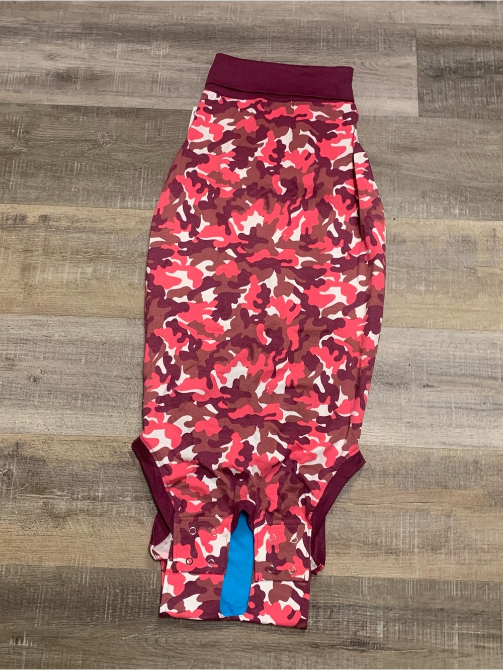 Sutical Happy Recovery Suit Pink Camo Dog Wound Protection XL